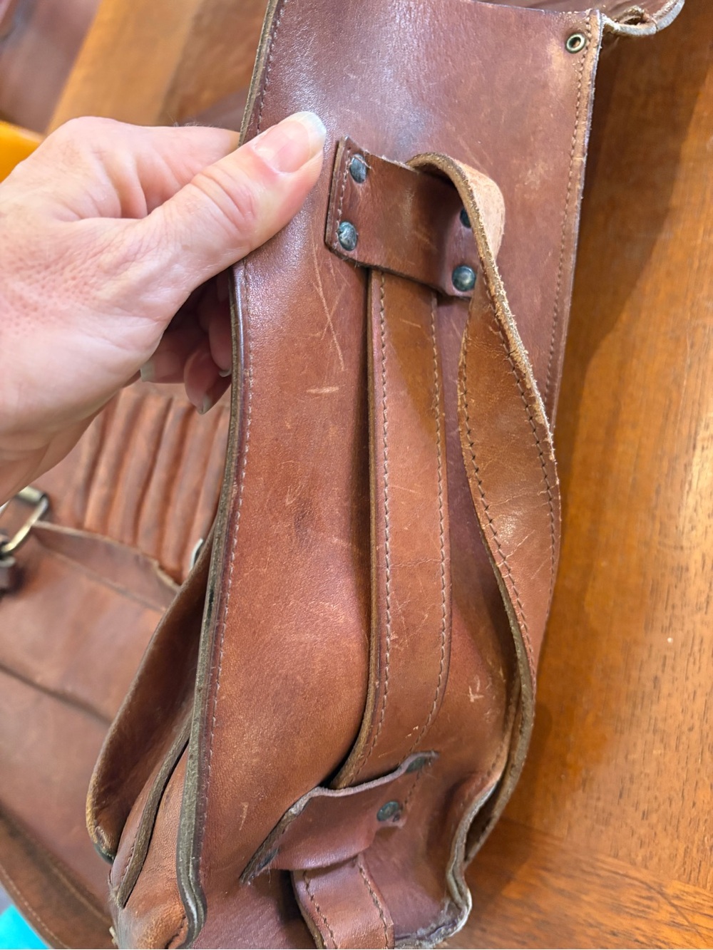 Gorgeous, vintage handmade Brown Leather Messenger Bag Briefcase satchel - Picture 9 of 13